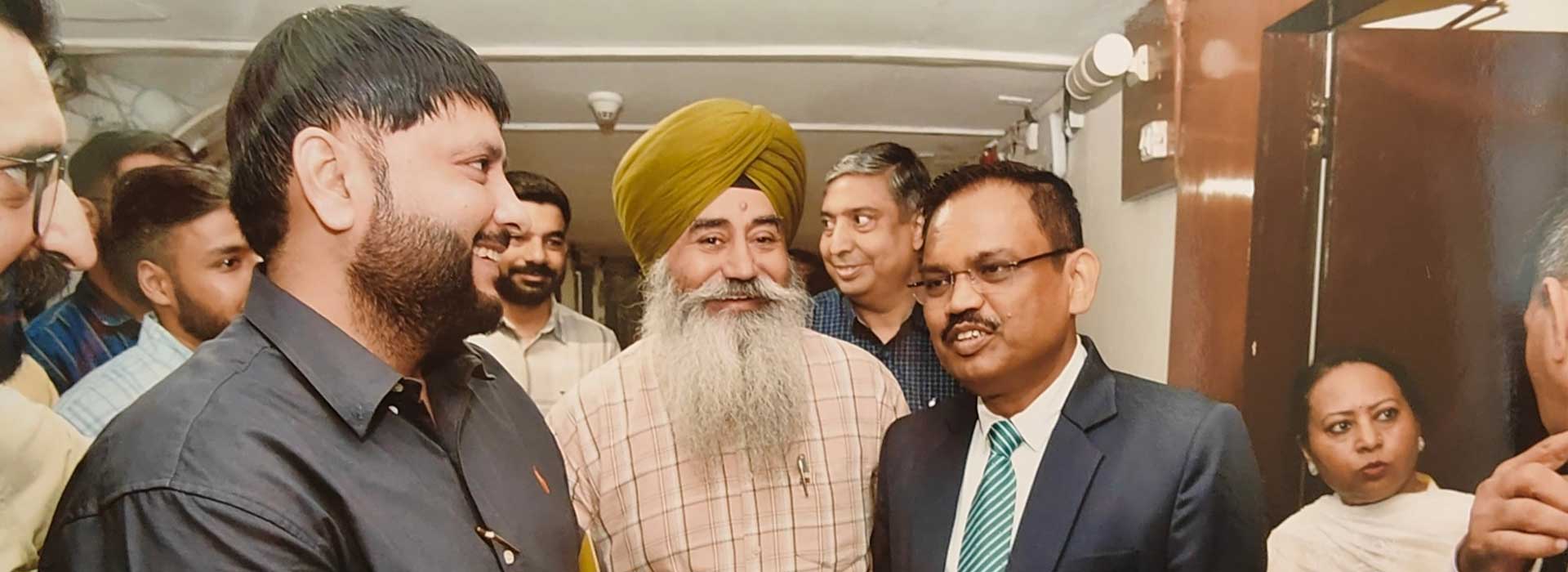 Sh K A P Sinha IAS, Additional Chief Secretary of Agriculture and Farmers' Welfare, Punjab  with Director PAMETI and faculty.