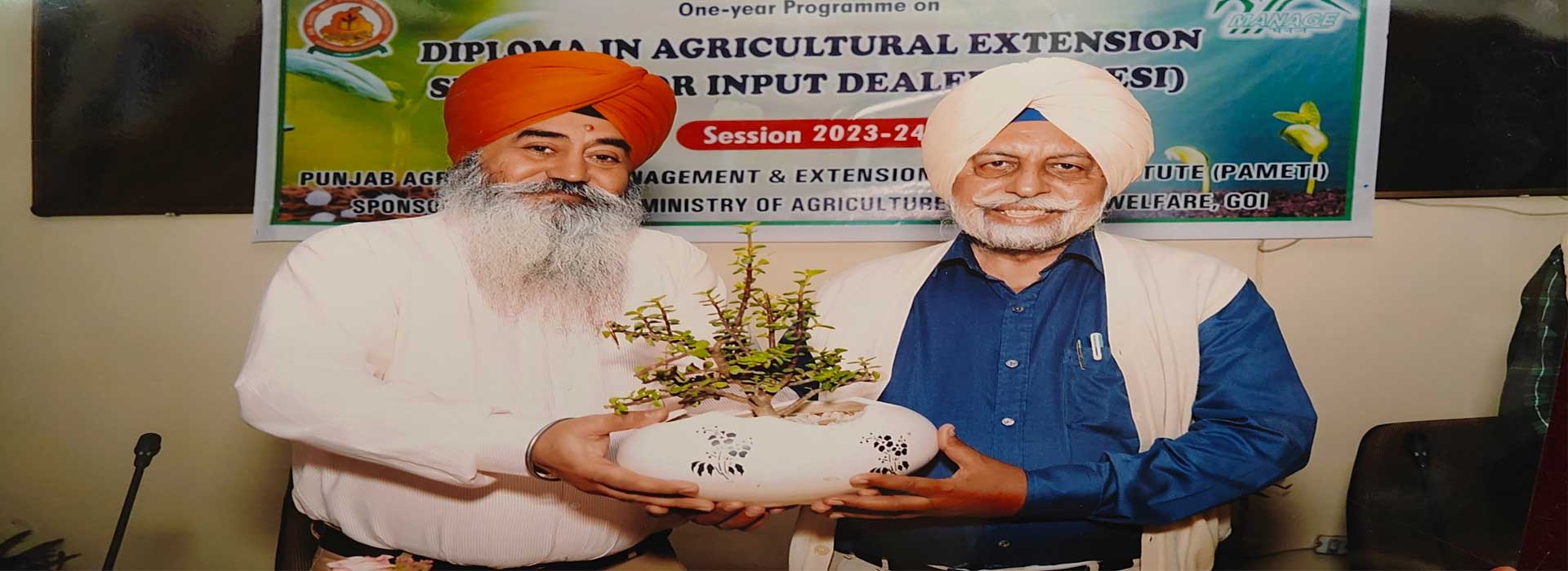 Director PAMETI while welcoming Hon'ble Vice Chancellor, PAU during DAESI course (2023-24) inauguration.